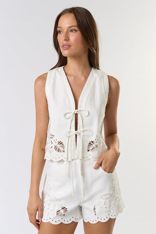 CONTRY EMBROIDERED VEST - OFFWHITE