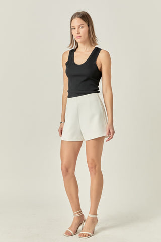 PAZ WHITE SHORT